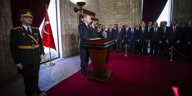 Erdoğan'dan Cumhuriyet mesajı:  95 yılda elde ettiği başarıların...