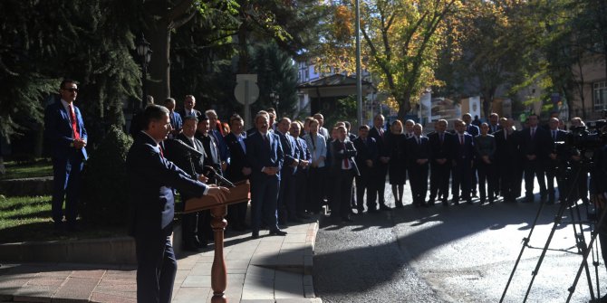 Vali Ercan Topaca veda etti