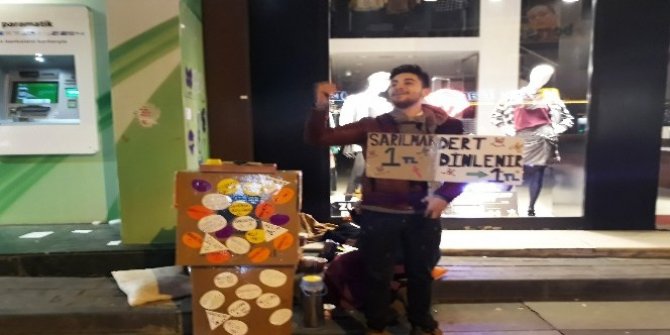 “Gel vatandaş dert dinlenir, sarılmak 1 lira”