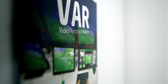 'VAR, futbolun önüne geçiyor'