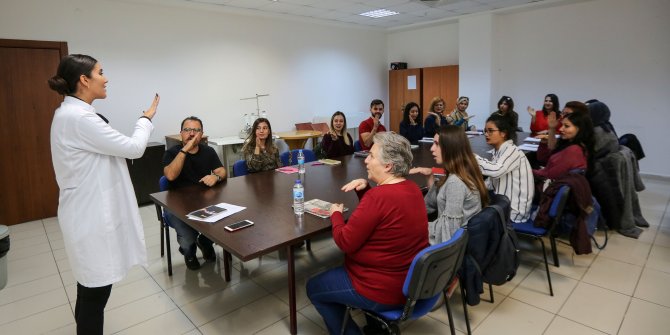 Yenimahalle'de işaret dili eğitimi