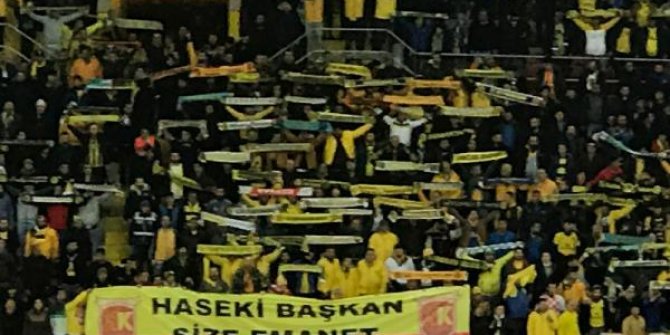 Ankaragücü - Beşiktaş maçında dikkat çeken pankart