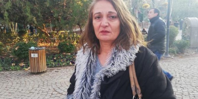 Kadına şiddete tepki eyleminde, ağlayarak yardım istedi