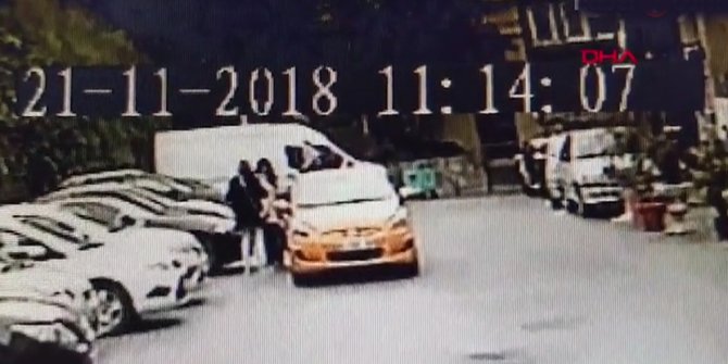 Turistleri dolandırıp yüzlerine tükürdü