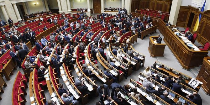 Ukrayna'da sıkıyönetim ilan edildi