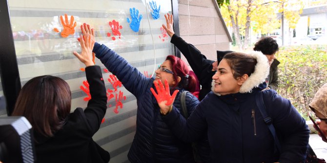 Kadınlardan 'Şiddete hayır'