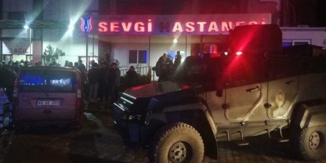 Hastanede silahlı kavga: Yaralılar var