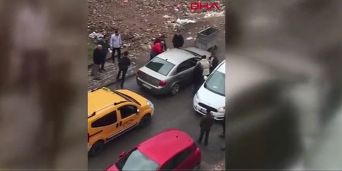 Tacizcilerin suçüstü yakalandığı anlar kamerada