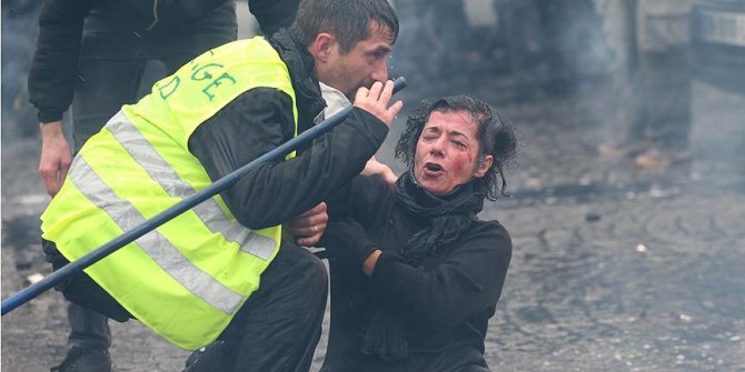 Fransa son yılların en şiddetli protestolarına sahne oluyor