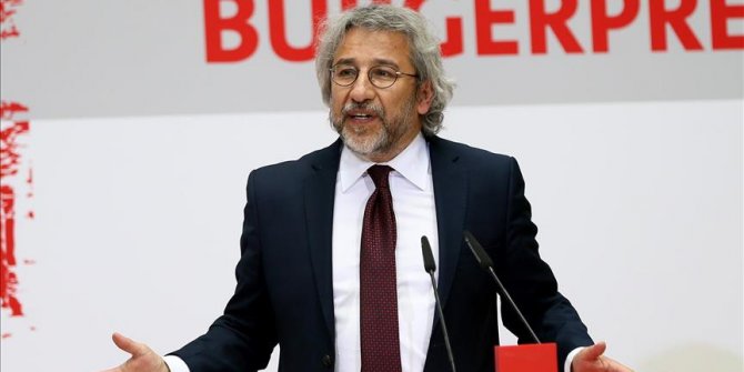 Can Dündar hakkında yakalama kararı