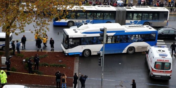 Ankara'da otobüs yayaların içine daldı: Yaralılar var