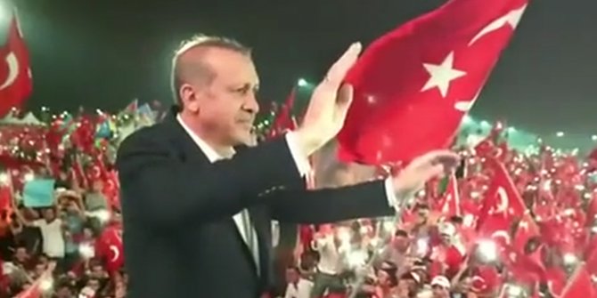İzleme rekorları kıran: Uzun Adam Erdoğan şarkısı