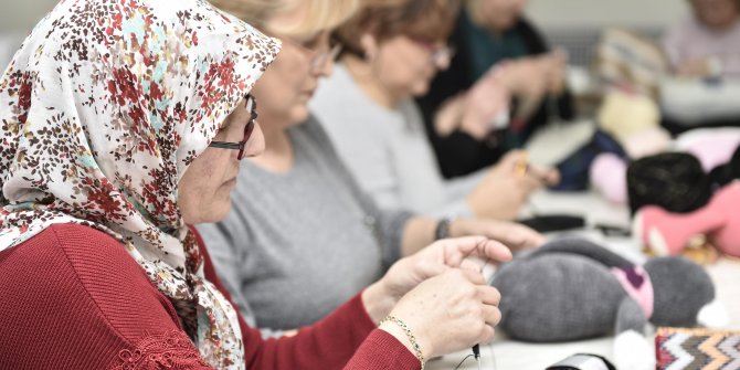 Mamaklı nineler, gençlere taş çıkartıyor