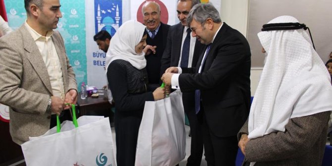 Türkiye'den 400 Ürdünlü öğrenciye yardım