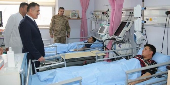 Hakkari'nin Çukurca ilçesine yıldırım düştü: 6 asker tedavi altına alındı