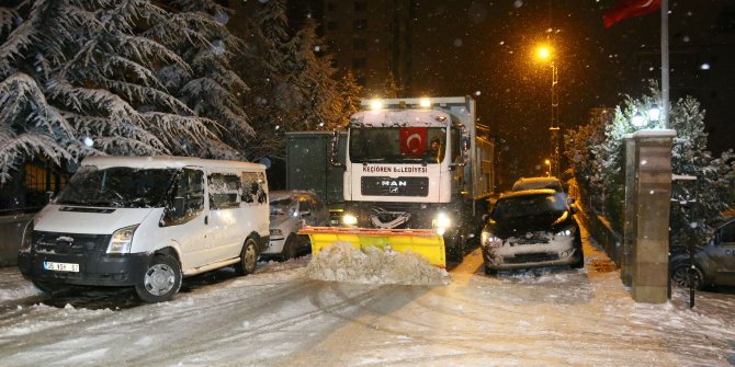 Keçiören Belediyesi: Kar ve buza karşı bizi arayın