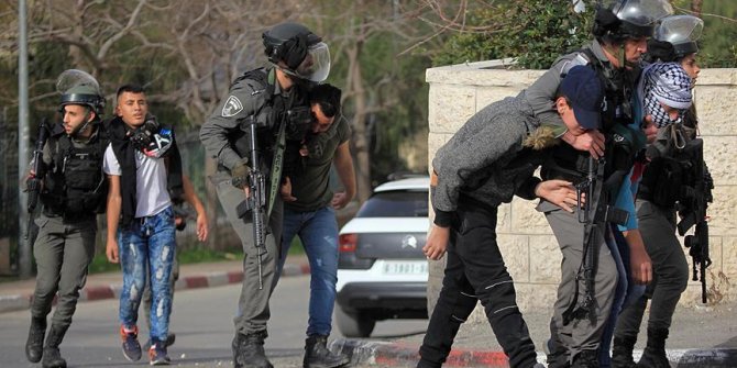 İsrail askerleri 18 Filistinliyi gözaltına aldı