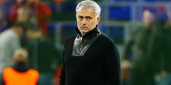 Manchester United'da Mourinho dönemi sona erdi