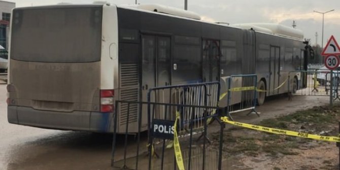 Sincan cezaevinde gazi ve avukatlara otobüs çarptı