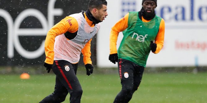 Galatasaray'da Belhanda takımla çalışmalara başladı