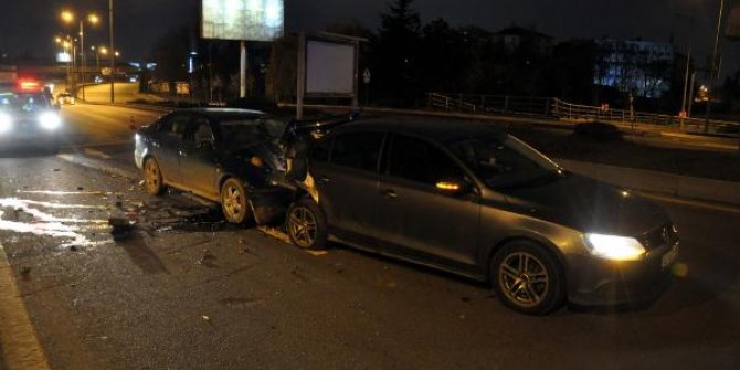 Alkollü ve ehliyetsiz sürücü kazaya neden oldu: 2 yaralı