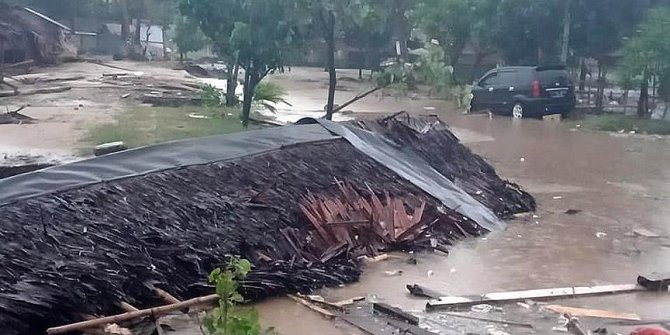 Endonezya'da tsunami: 221 ölü, 584 yaralı