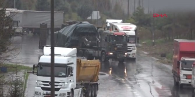 Askeri araçlar Suriye sınırına gidiyor