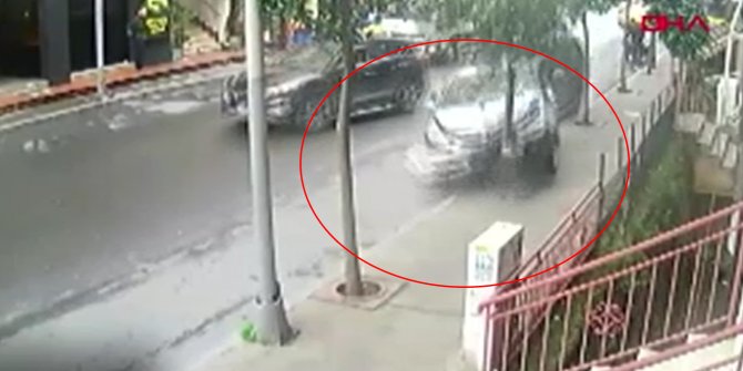 Kovalamaca kaza ile sonuçlandı! Dehşet dolu anlar kamerada!