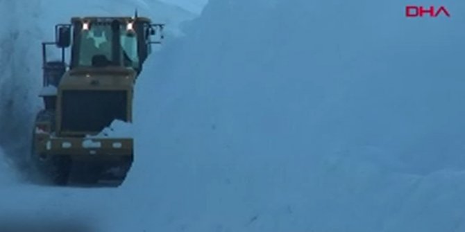 Kar kalınlığı 4 metreyi aştı!
