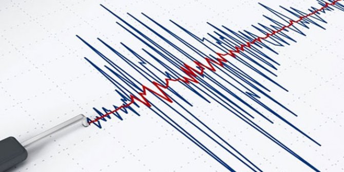 Adana'da sallanıyor peş peşe 6 deprem