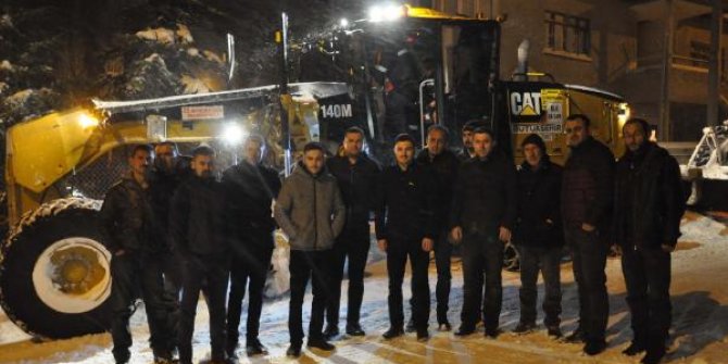 Elmadağ'da kara saplandılar