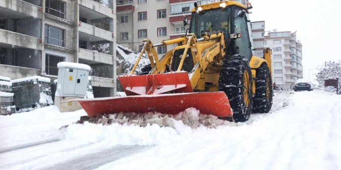 Yol açma çalışmaları için 51 araç