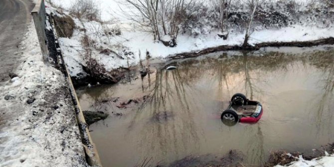 Tekirdağ'da otomobil dereye uçtu: 2'si çocuk 4 ölü