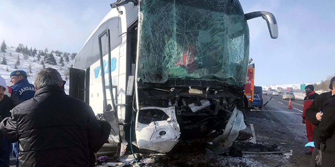 Ankara'da yolcu otobüsü TIR'a çarptı: Ölü ve yaralılar var!