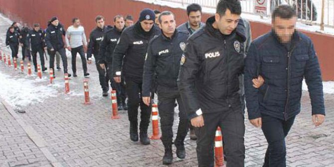 Kayseri'de FETÖ şüphelisi 14 astsubay adliyede