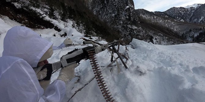 PKK'nın kış üslenmesine eş zamanlı operasyon