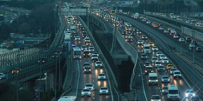 Haliç Köprüsü'nde trafiği kilitleyen kaza