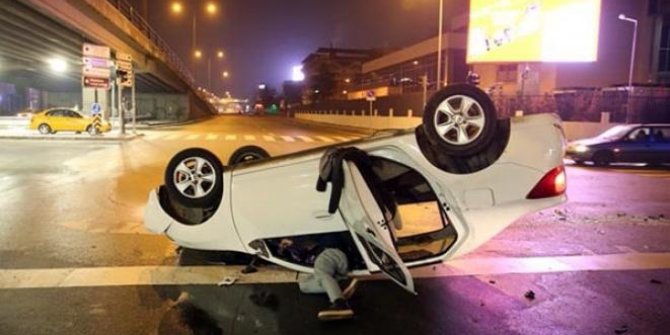 Ankara'da iki trafik kazasında üç kişi yaralandı