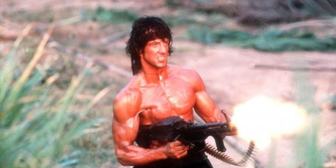 'Rambo' ve 'Gerçeğe Çağrı' filmlerinin Macar yapımcısı öldü