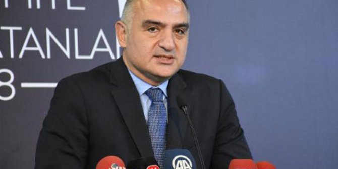 Bakan Ersoy'dan Ayşen Gruda mesajı