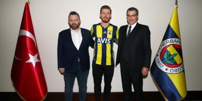 Fenerbahçe, Serdar Aziz'i resmen açıkladı