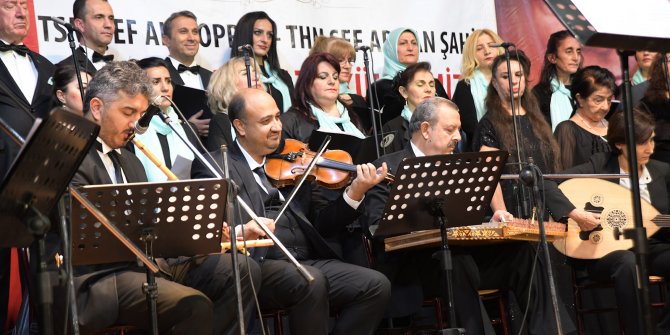 Mamak'ta şarkılı türkülü gece