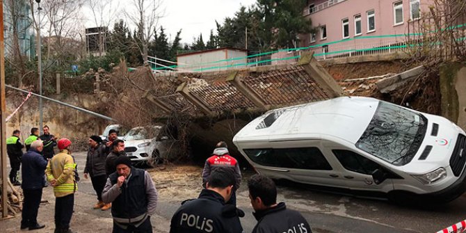 Beykoz'da istinat duvarı çöktü