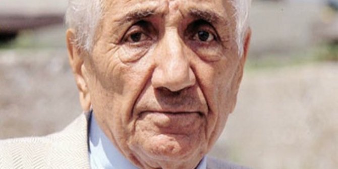 Cahit Külebi kimdir, siyasete nasıl atıldı?