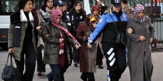 FETÖ'nün kadın yapılanmasına operasyon: 26 gözaltı