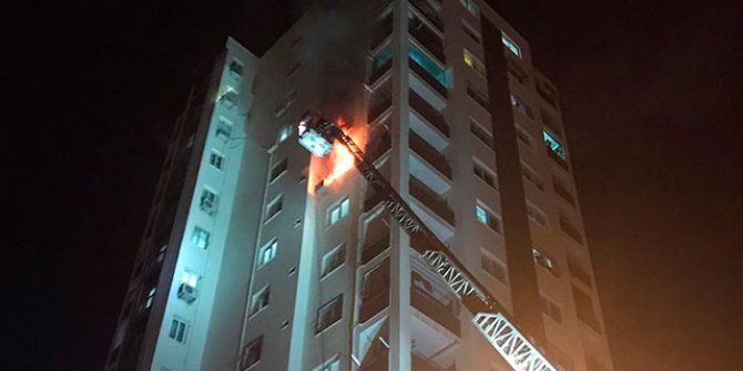 10'uncu katta çıkan yangında anne ve bebeği dumandan etkilendi
