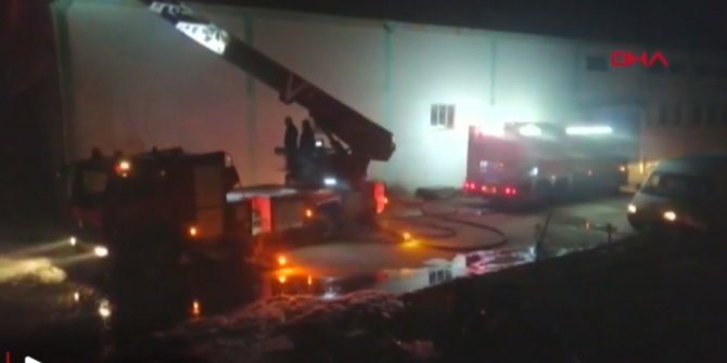 Bursa'daki yatak fabrikasının deposunda korkutan yangın