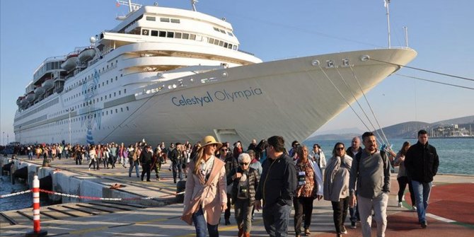 Kruvaziyerde rota yeniden Türkiye