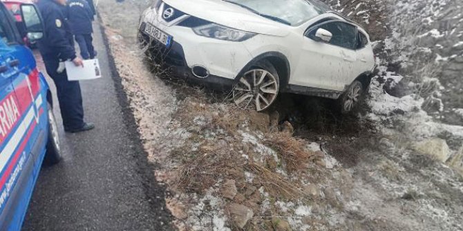 Kaza yapan sürücüye yardım için durdu, cipin çarpmasıyla öldü