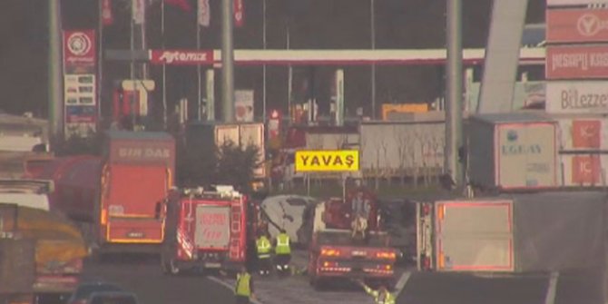 Kuzey Marmara Otoyolu'nda TIR devrildi